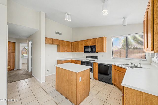 2463 E LONGHORN Place, Chandler, AZ 85286
