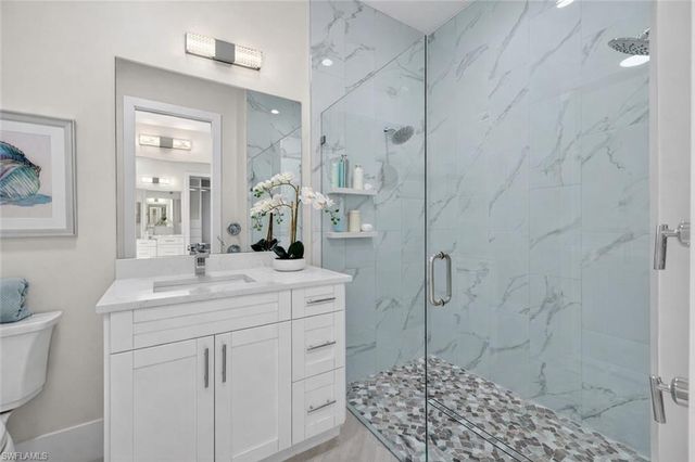 6461 Livingston Woods LN, Naples, FL 34109