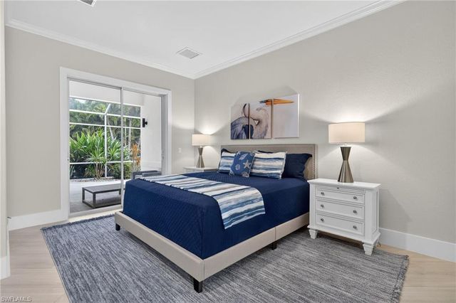 6461 Livingston Woods LN, Naples, FL 34109