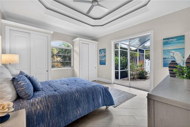 6461 Livingston Woods LN, Naples, FL 34109