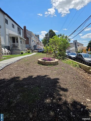 1513 67th Street 2nd Floor, North Bergen, NJ 07047