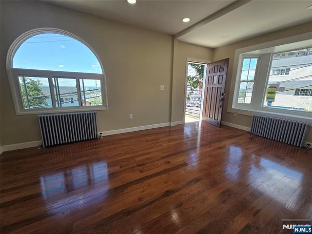 1513 67th Street 2nd Floor, North Bergen, NJ 07047