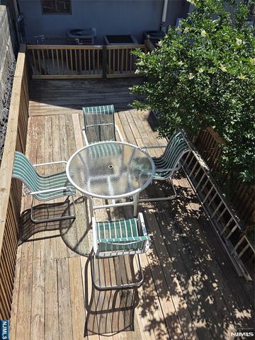 1513 67th Street 2nd Floor, North Bergen, NJ 07047