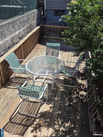 1513 67th Street 2nd Floor, North Bergen, NJ 07047