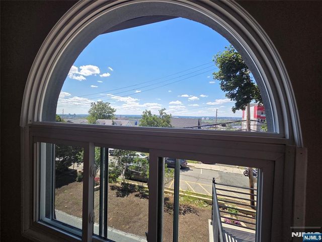 1513 67th Street 2nd Floor, North Bergen, NJ 07047