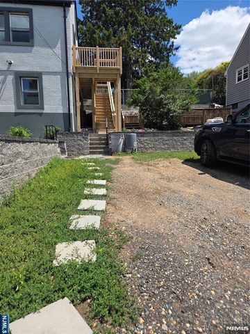 1513 67th Street 2nd Floor, North Bergen, NJ 07047