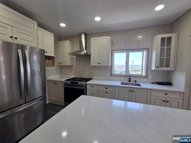 1513 67th Street 2nd Floor, North Bergen, NJ 07047