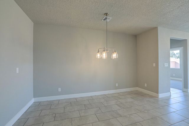 6705 SYDNEY Drive NE, Rio Rancho, NM 87144