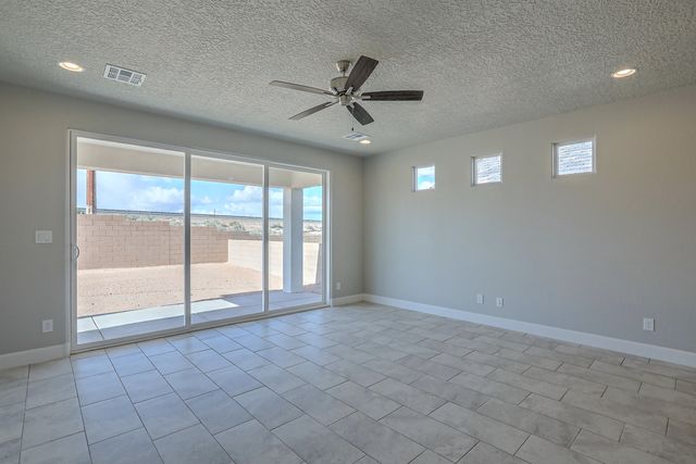 6705 SYDNEY Drive NE, Rio Rancho, NM 87144