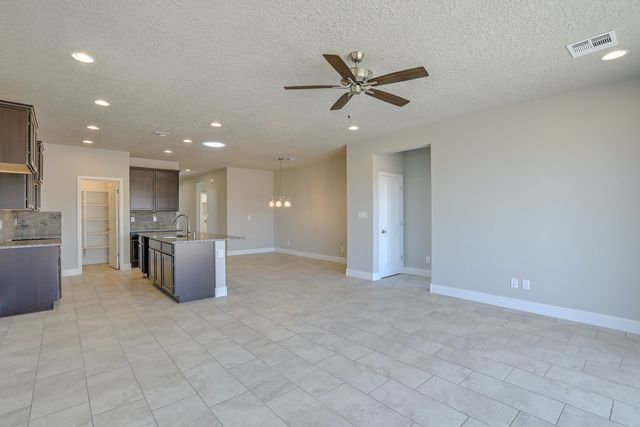 6705 SYDNEY Drive NE, Rio Rancho, NM 87144