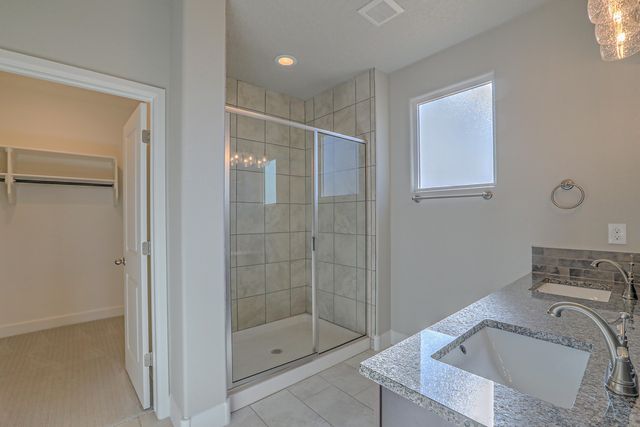 6705 SYDNEY Drive NE, Rio Rancho, NM 87144