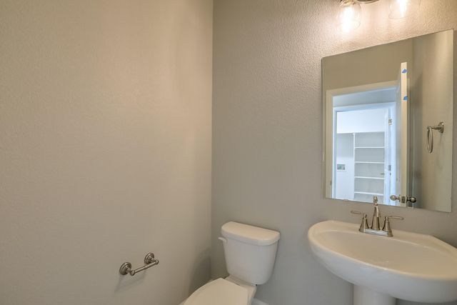 6705 SYDNEY Drive NE, Rio Rancho, NM 87144