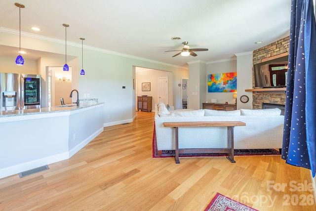 125 Ivy Meadows Drive, Weaverville, NC 28787