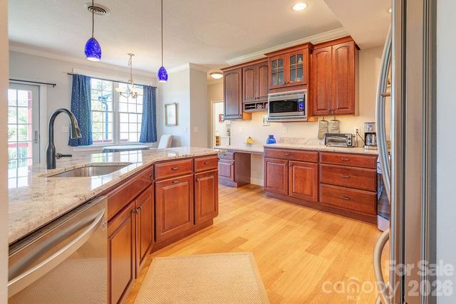 125 Ivy Meadows Drive, Weaverville, NC 28787