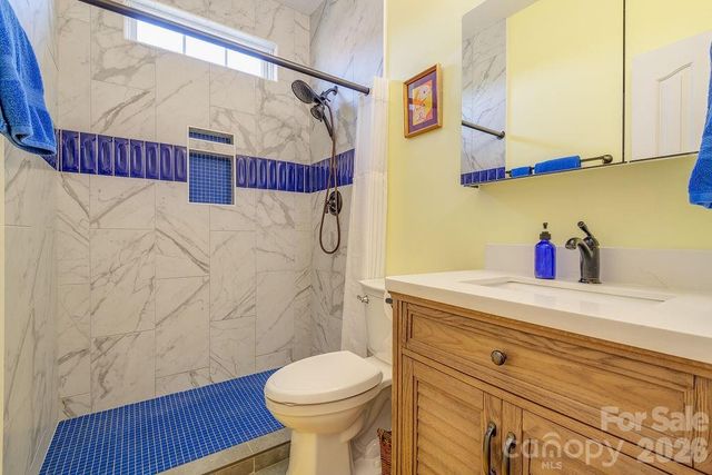 125 Ivy Meadows Drive, Weaverville, NC 28787