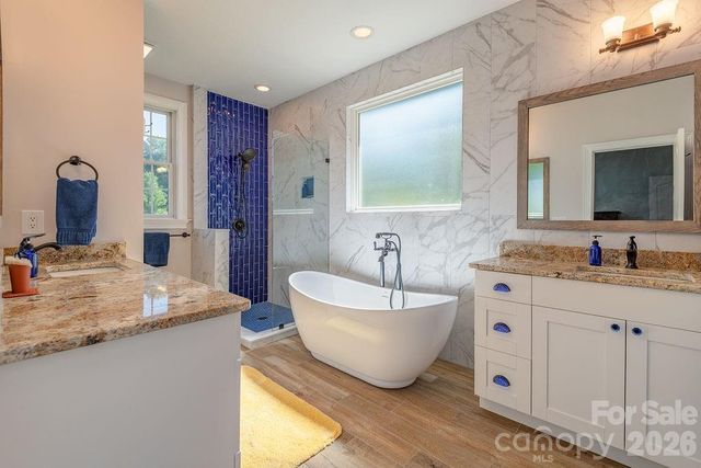 125 Ivy Meadows Drive, Weaverville, NC 28787