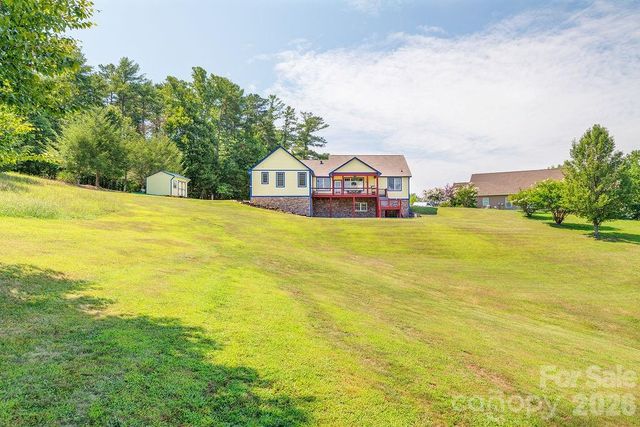 125 Ivy Meadows Drive, Weaverville, NC 28787