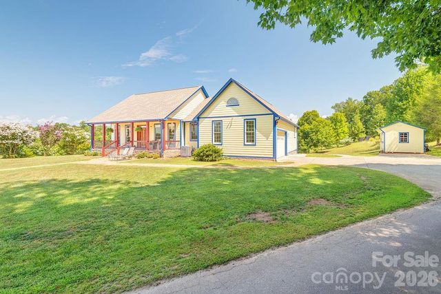 125 Ivy Meadows Drive, Weaverville, NC 28787