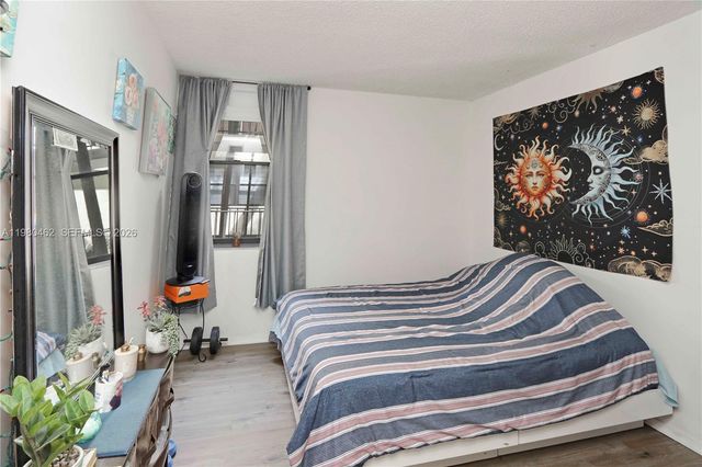 20381 NE 30th Ave 220-7, Aventura, FL 33180