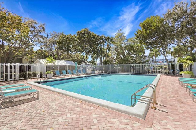 20381 NE 30th Ave 220-7, Aventura, FL 33180