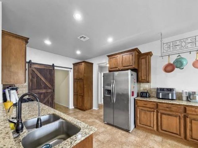 902 Lost Oak Drive, Guthrie, OK 73044