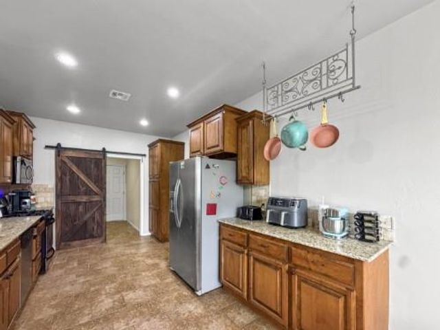 902 Lost Oak Drive, Guthrie, OK 73044