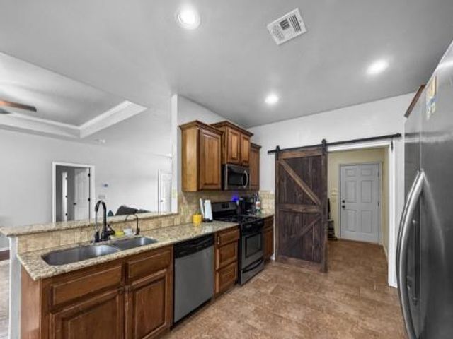 902 Lost Oak Drive, Guthrie, OK 73044
