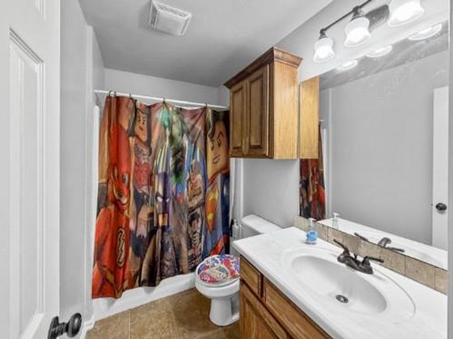 902 Lost Oak Drive, Guthrie, OK 73044