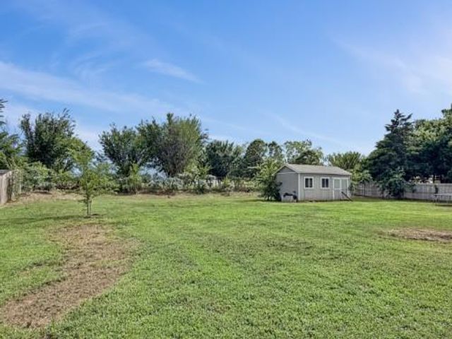902 Lost Oak Drive, Guthrie, OK 73044