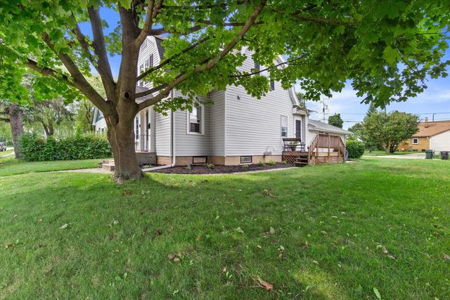1824 Missouri AVENUE, South Milwaukee, WI 53172
