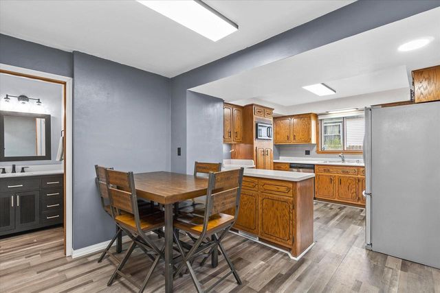1824 Missouri AVENUE, South Milwaukee, WI 53172