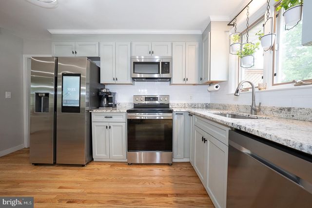 675 WALLACE DR, Wayne, PA 19087