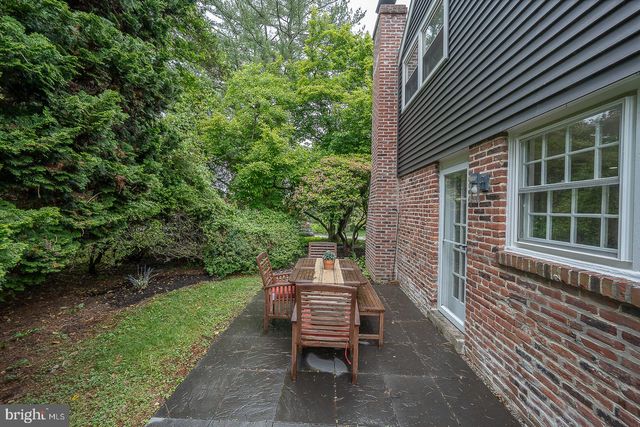 675 WALLACE DR, Wayne, PA 19087