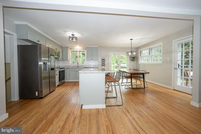 675 WALLACE DR, Wayne, PA 19087