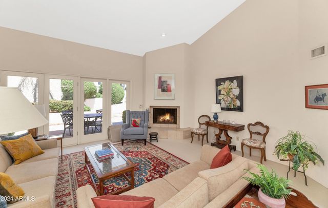 2626 E ARIZONA BILTMORE Circle 32, Phoenix, AZ 85016