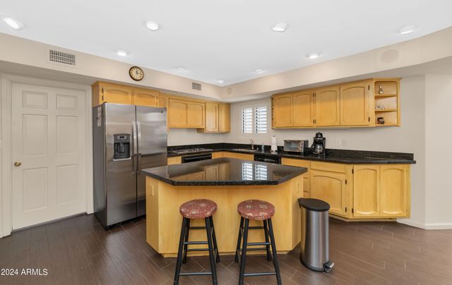 2626 E ARIZONA BILTMORE Circle 32, Phoenix, AZ 85016