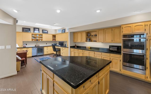 2626 E ARIZONA BILTMORE Circle 32, Phoenix, AZ 85016
