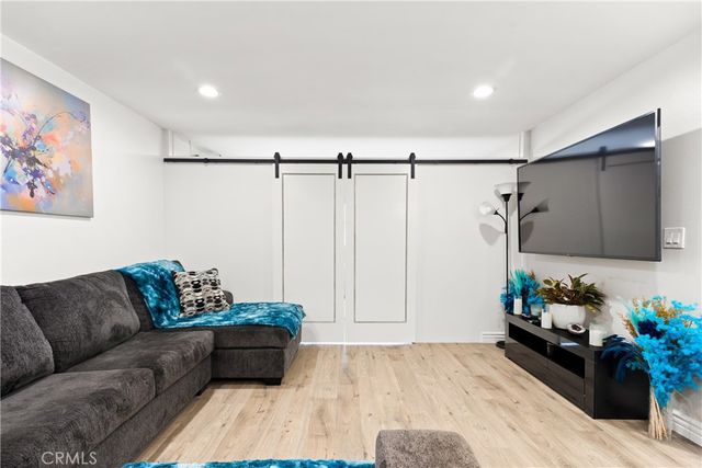 7740 Redlands, Playa Del Rey, CA 90293