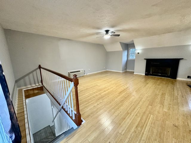 4036 Vernon Creek Rd, Cunningham, TN 37052