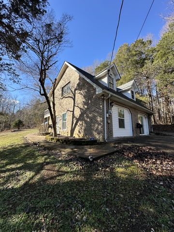 4036 Vernon Creek Rd, Cunningham, TN 37052