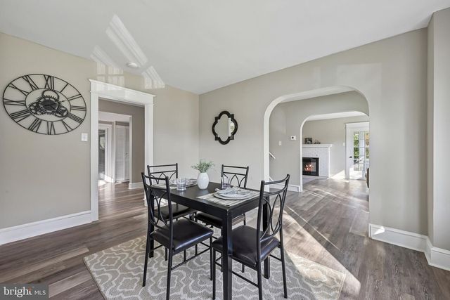 246 BRIAR HILL LN, Woodbury, NJ 08096