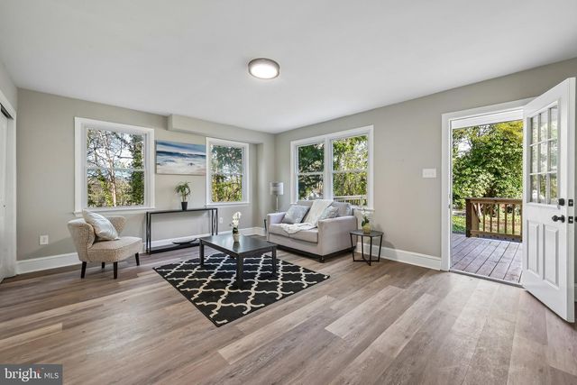 246 BRIAR HILL LN, Woodbury, NJ 08096