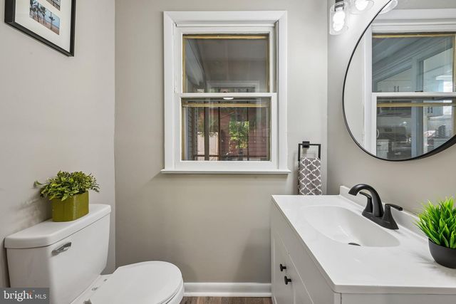 246 BRIAR HILL LN, Woodbury, NJ 08096