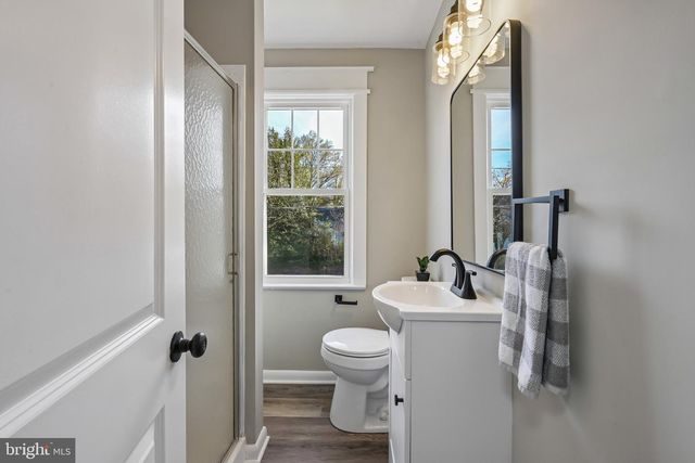 246 BRIAR HILL LN, Woodbury, NJ 08096