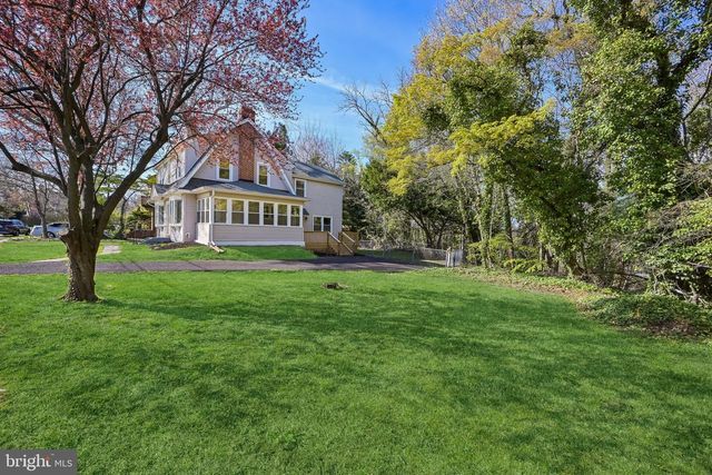 246 BRIAR HILL LN, Woodbury, NJ 08096