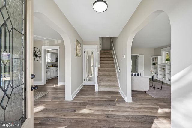 246 BRIAR HILL LN, Woodbury, NJ 08096