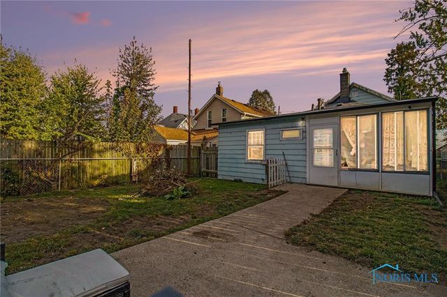 570 Orchard Street, Toledo, OH 43609