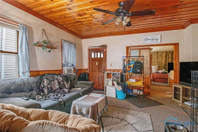 570 Orchard Street, Toledo, OH 43609