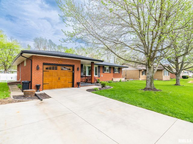 800 S KICKAPOO Lane, Peoria, IL 61604