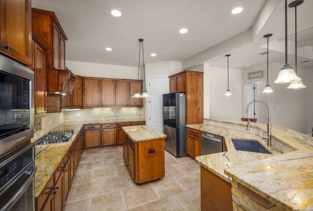 1208 Decanter Dr., New Braunfels, TX 78132